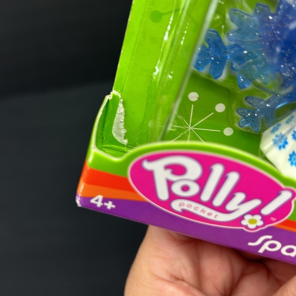 Vintage MATTEL 2005 POLLY POCKET “ Chrissy “ from Sparkly Snowflakes series - Picture 6 of 8